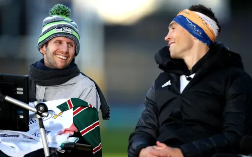 Регбист пробежал 7 марафонов за неделю. Он пытается помочь смертельно больному другу