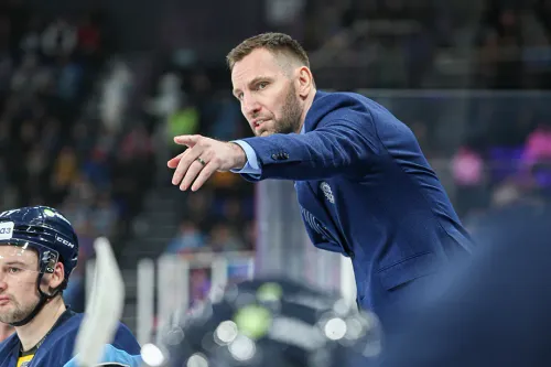 Немировски — жертва амбиций руководства. В «Сибири» хотели играть по-ларионовски