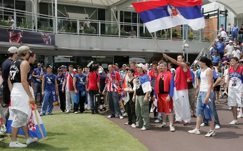«Они ненавидят нас из-за войны». Разъярённые фанаты превратили Australian Open в ад