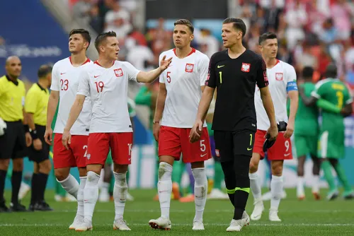 Польша хотела играть с Россией. Маховик санкций раскрутили жёны-украинки