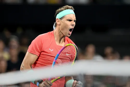 Надаль стёр соперника в порошок. Рафа триумфально вернулся на корт после тяжёлой травмы