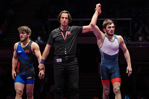 Магомедов - дважды чемпион Европы. Российский вольник переборол албанца