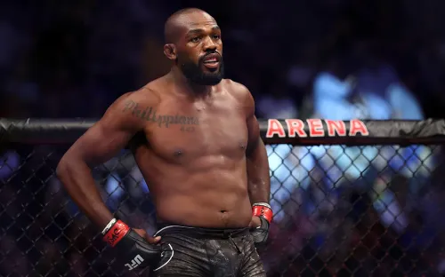 Пьяный чемпион UFC опозорился на шоу. Теперь Джонс лишится крупной суммы