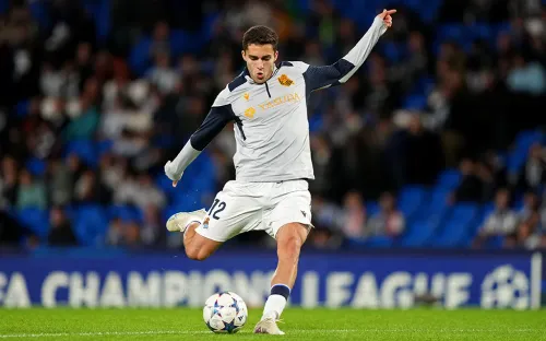 «Мы не можем ждать два года». Болельщики «Сосьедада» требуют от Захаряна лучшей игры