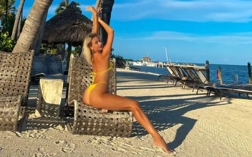 Российская синхронистка бросила сборную ради жизни в США. И стала звездой интернета