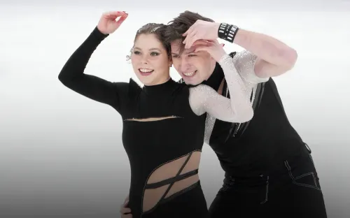 Великое воссоединение Мишек. Галлямов вернулся на лёд после загадочной травмы на Байкале