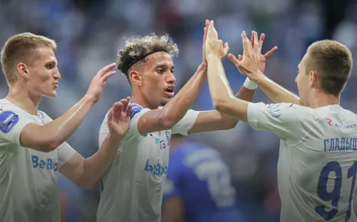 Не Тюкавиным единым. «Динамо» камня на камне не оставило от «Факела»