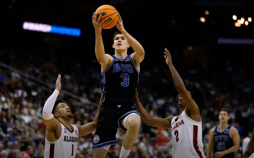 Тяжёлый выбор Дёминатора. Самый талантливый молодой баскетболист России стоит на перепутье