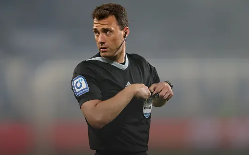 Почём победа? Полуфинал Евро обслужит судья, попадавшийся на взятках