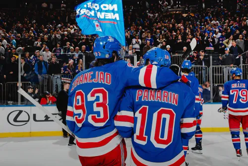Два по 100. Панарин вывел «Рейнджерс» в плей-офф и установил личный рекорд