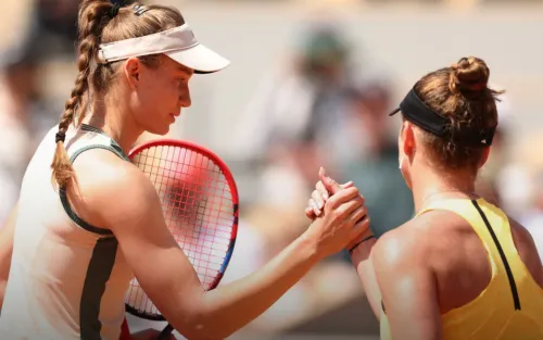 Украинка после матча пожала руку москвичке. Благородный, но опасный поступок