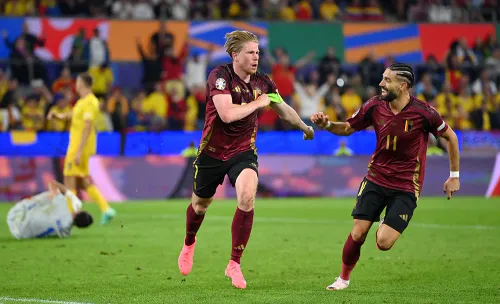 Бельгийский вратарь оформил голевую передачу. Но Румыния продолжает лидировать в группе E