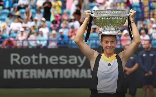 Дарья Великолепная! Касаткина взяла первый титул в WTA за два года