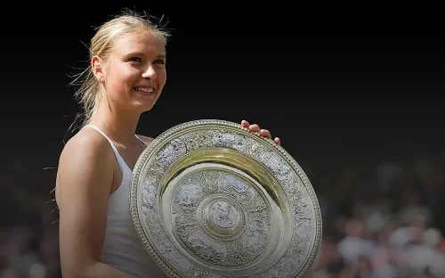 17-летняя россиянка впервые выиграла турнир «Большого шлема». Её соперница рыдала