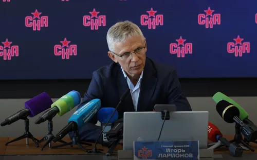 «Зелёная диета» и желание вернуть Демидова. Первая пресс-конференция «Профессора» в СКА