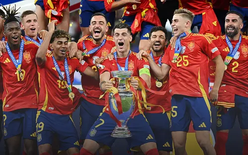 Невероятный дубль Испании! За сутки обыграли Англию в футбол и покорили Уимблдон  