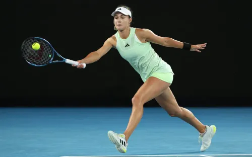 Сестра футболиста зажгла в Дубае. Для победы потребовалось менее часа