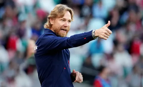 Валера, верим! Возвращать сборную России на мировую арену будет Карпин