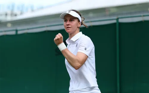Самсонова сильнее Касаткиной на траве. Обыграет бывшую соотечественницу на Уимблдоне?