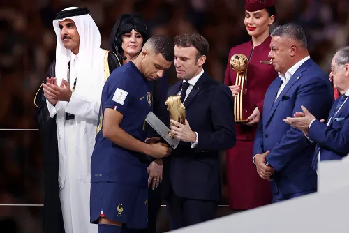 Мбаппе заигрался в политику. Из-за этого у сборной Франции проблемы