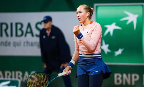 Андреева обыграла Азаренко в ночном триллере. Впереди – дерзкая американка