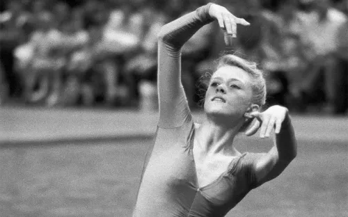 Русскую гимнастку хоронили в свадебном платье. Выиграла гору медалей, но не попала на ОИ