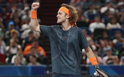 Взял паузу и победил. Рублёв дожал русского австралийца на турнире в Вене.