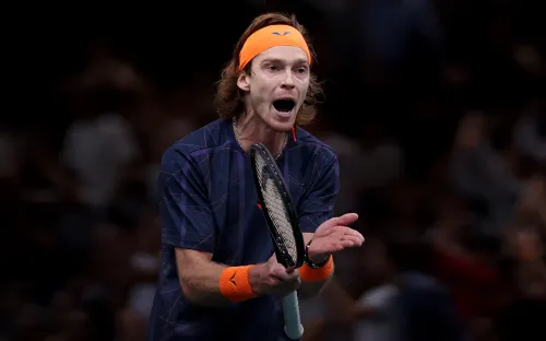 Парижский хард не покорился Рублёву. Андрей за три часа уступил Джоковичу