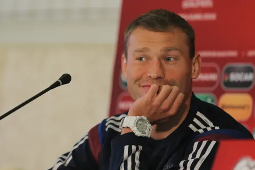 «Неважно, в какую страну и с каким флагом». Березуцкий призывает атлетов бежать из России