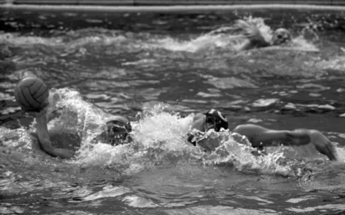 Сборную СССР наказали после поездки в Европу. На спортсменов написали анонимный донос