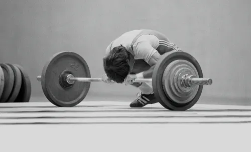 Великого атлета арестовали с женой в канун Рождества. Георгия обвинили в измене родине