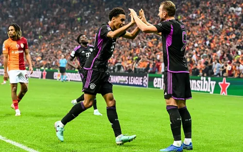 «Галатасарай» возил «Баварию» в первом тайме. Немецкая машина завелась лишь в конце