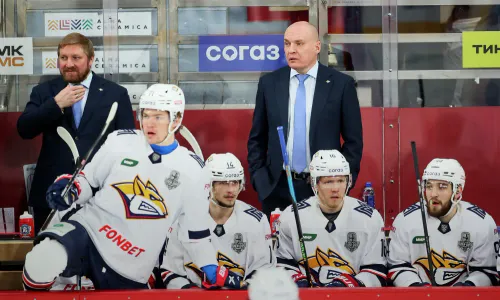 Худшие прогнозы для Разина сбываются. «Авто» за пять минут прибил «Магнитку»