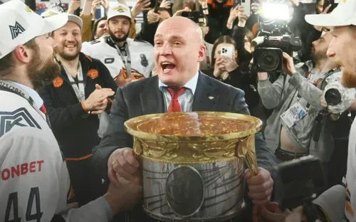 «Выиграли, теперь бухаем». Андрей Разин — главный творец успеха «Металлурга»