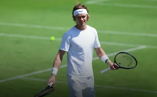 Рублёв сместил Медведева с трона. Андрею пришлось попотеть на трёх тай-брейках