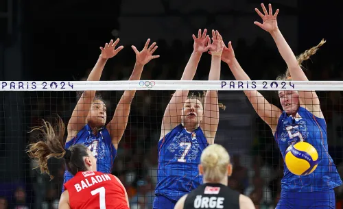 Молодость против класса на старте игровой недели Лиги наций. Удивят ли Нидерланды Турцию?