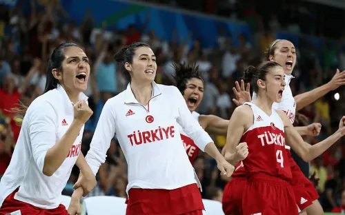 Италия и Турция сразятся в четвертьфинале Евробаскета. Кто пройдет дальше? 