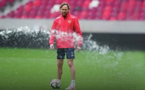 Работа Карпина в «Динамо» негативно скажется на сборной. РФС это понимает, но даёт добро