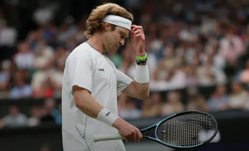 Рублёв уступает в битве с монстром! Алькарас разбомбил Андрея эйсами и вышел в 1/4