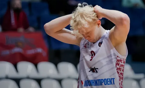 Российского игрока арестовали во Франции за шпионаж. Он просто купил подержанный компьютер