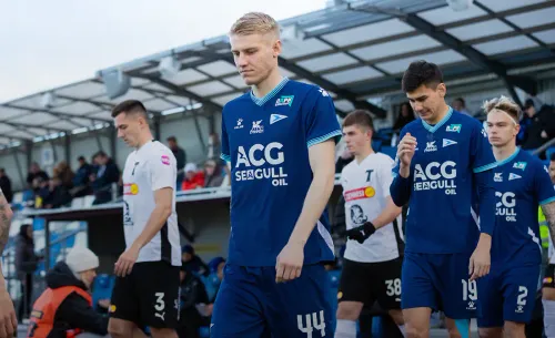 Птичку жалко… Есть опасность, что исчезнет ещё один самобытный и скандальный клуб