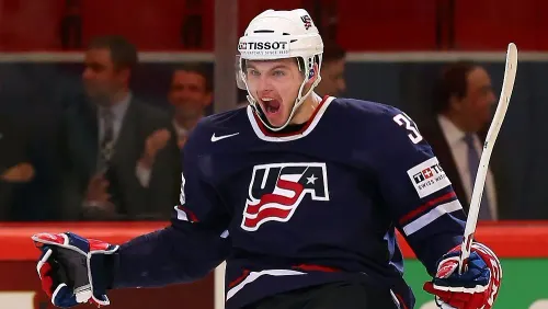 «Мои друзья из Москвы вас прибьют». Хоккеист сборной США напился в стельку и угрожал полицейским