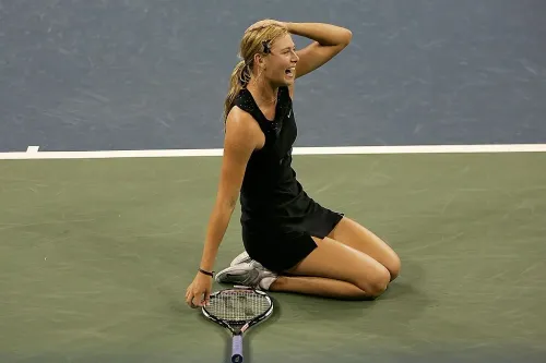 Русскую теннисистку поймали на странном жульничестве в США. Тренер показывал ей... банан