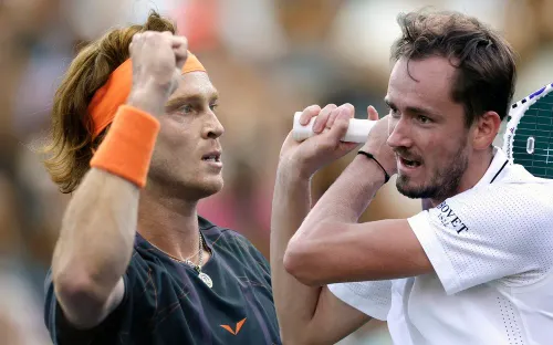 «Я крёстный отец его дочери». В четвертьфинале US Open сразятся Медведев и Рублёв