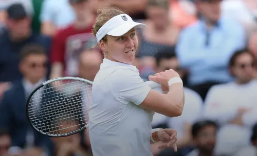 Бенефис Людмилы. Ливень не помешал россиянке разгромить австралийку Касаткину