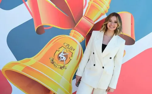 Валиева вернулась в школу. Трогательное видео с последнего звонка стало вирусным