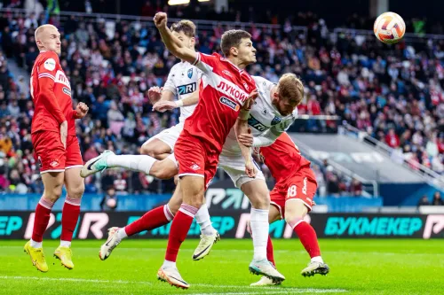 100 холостых минут. «Спартак» висел на воротах «Пари НН», но Илич вышел сухим из воды